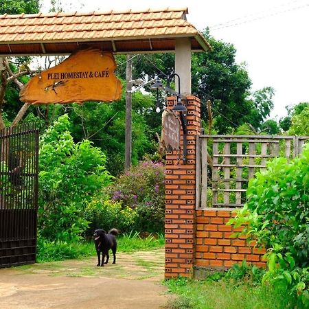 Plei Homestay & Cafe Pleiku Bagian luar foto