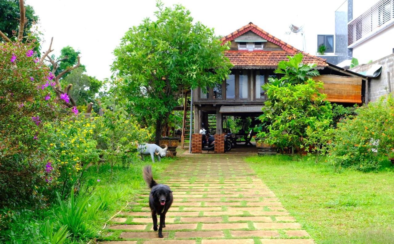 Plei Homestay & Cafe Pleiku Bagian luar foto