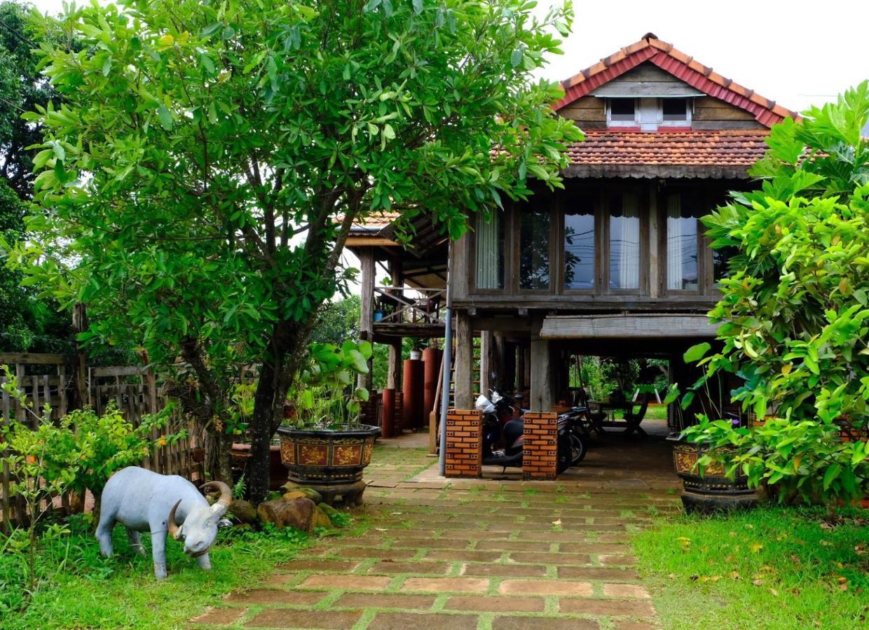 Plei Homestay & Cafe Pleiku Bagian luar foto